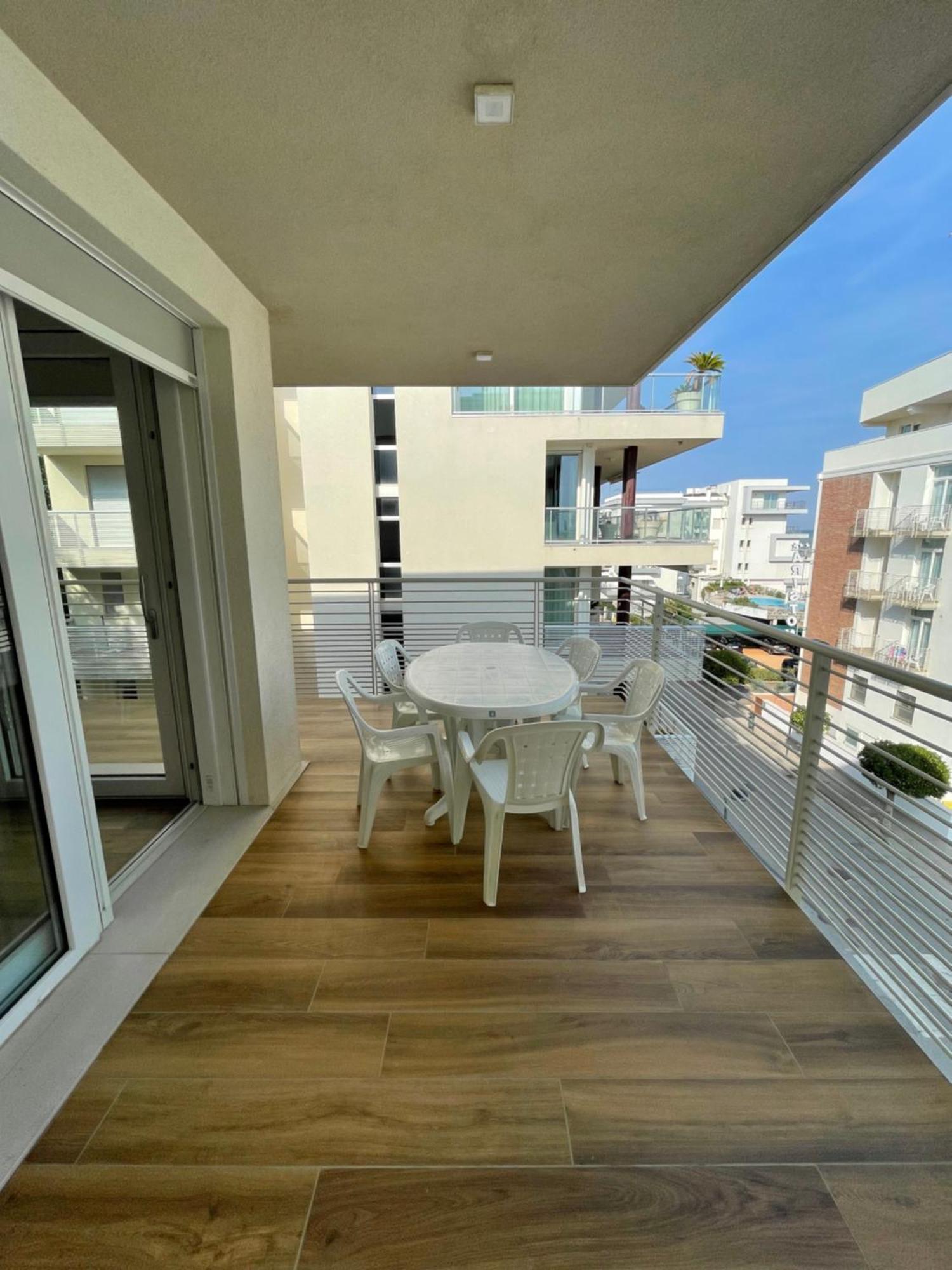Marina Dream Beach Apartments With Sea View Terrace - Agenzia Cocal Caorle Luaran gambar